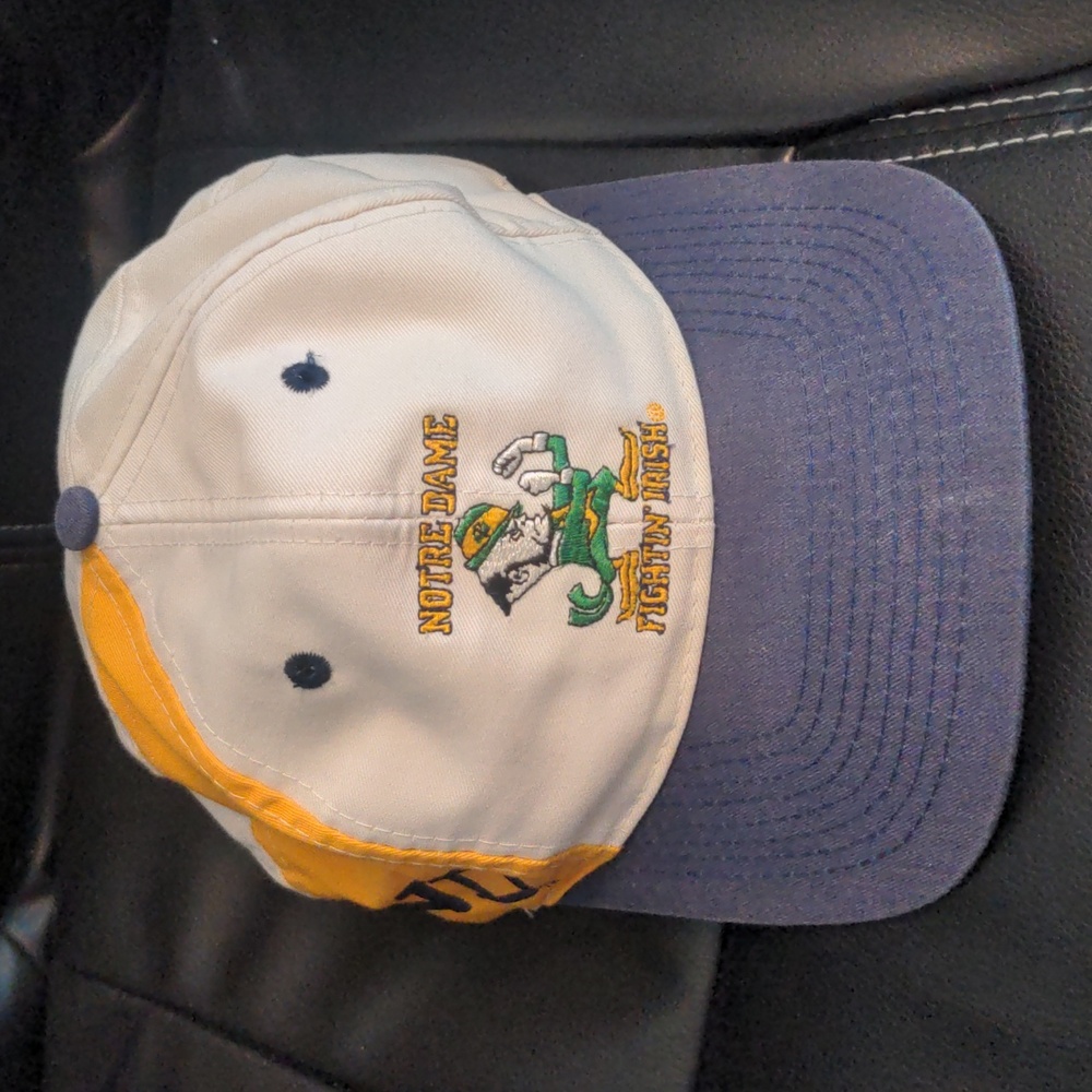 Vintage Notre Dame hat